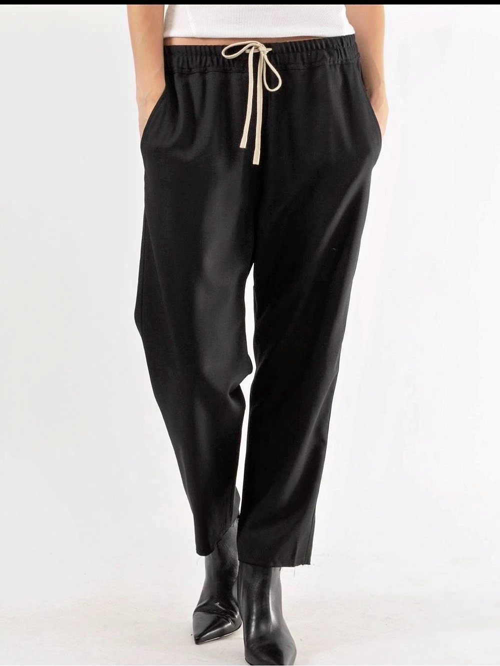 Nili Lotan Aida Virgin Wool Cropped Drawstring Pants | Navy | Size Small